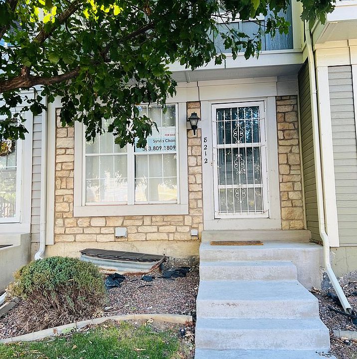 1st image of 8212 S Fillmore Cir