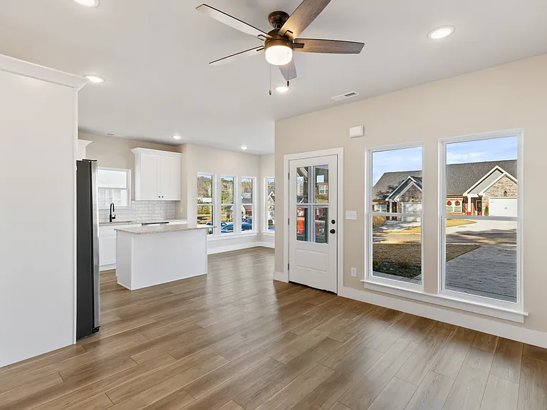 1221 Parkstone Dr NW — Photo 15