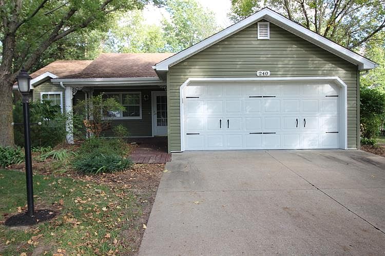 1st image of 240 N Moonglow Ln