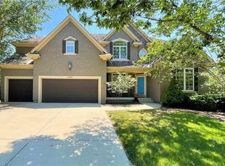 11294 S Belmont Dr, Olathe, KS 66061