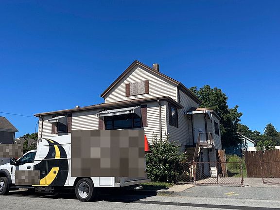 2nd image of 90 Lisbon St