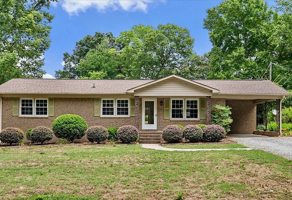 1st image of 2580 Barwick Dr
