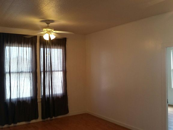 Living Room/Partial bedroom