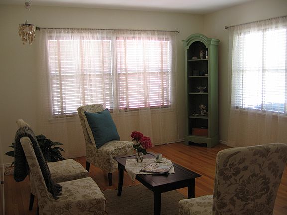 2nd image of 519 N Paulina Ave