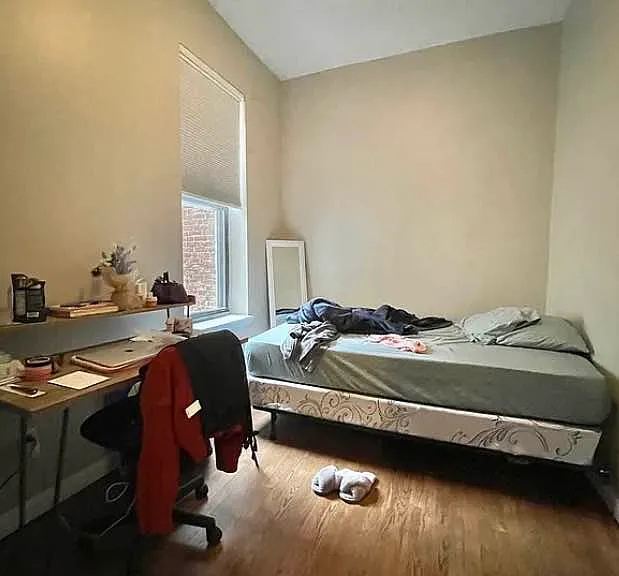 433 E 80th St #22 — Photo 5