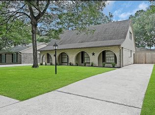 9611 Crail Dr, Spring, TX 77379