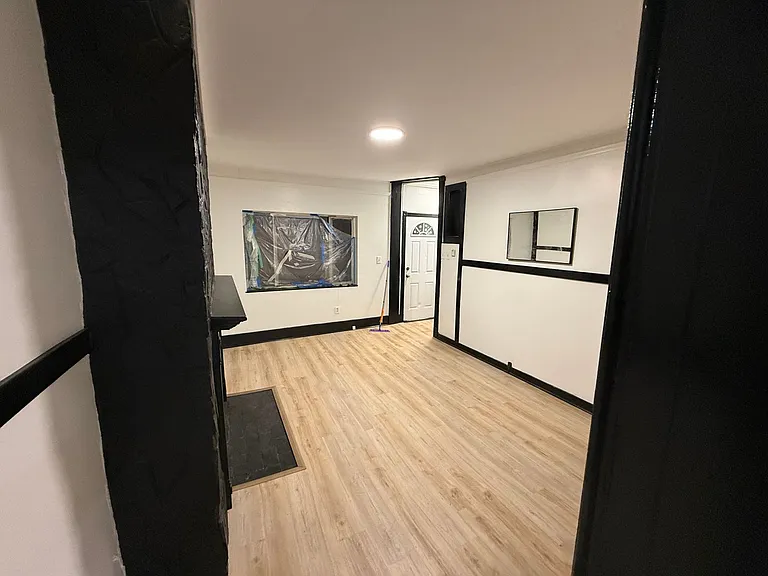 7 Roscoe St — Photo 8