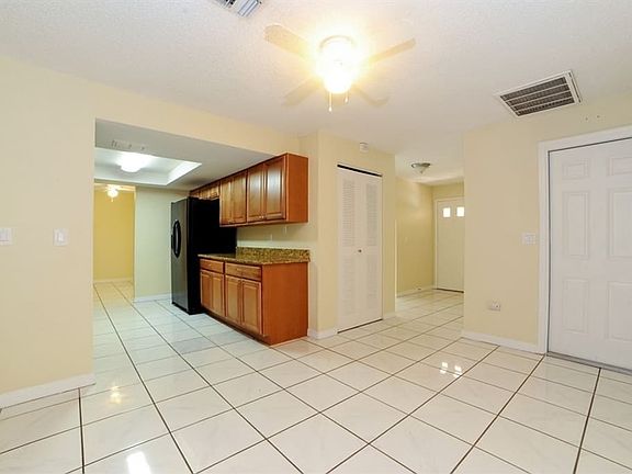 5th image of 7325 Winchester Dr