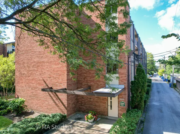 6960 N Bell Ave APT 208, Chicago, IL 60645