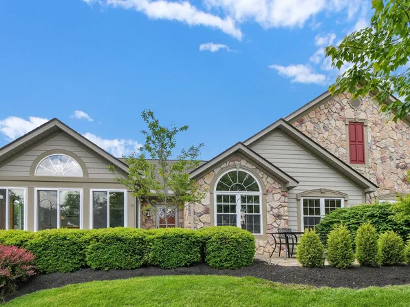 2111 Taylor Ln, Newark, OH 43055