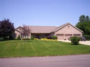 1401 W Valleywood Dr, La Porte, IN