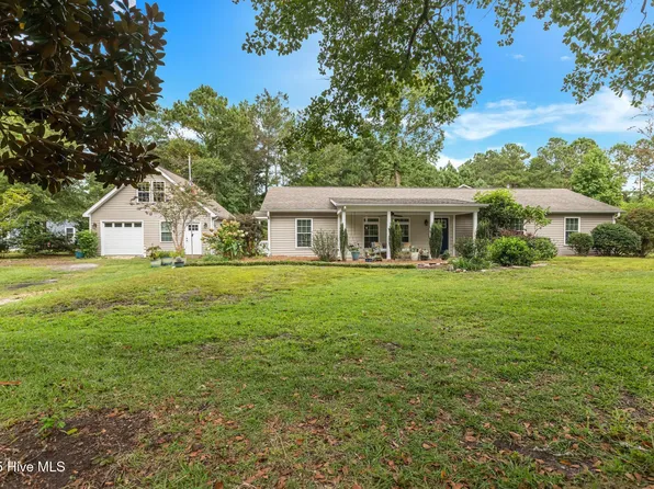 300 Sand Dollar Lane, Hampstead, NC 28443