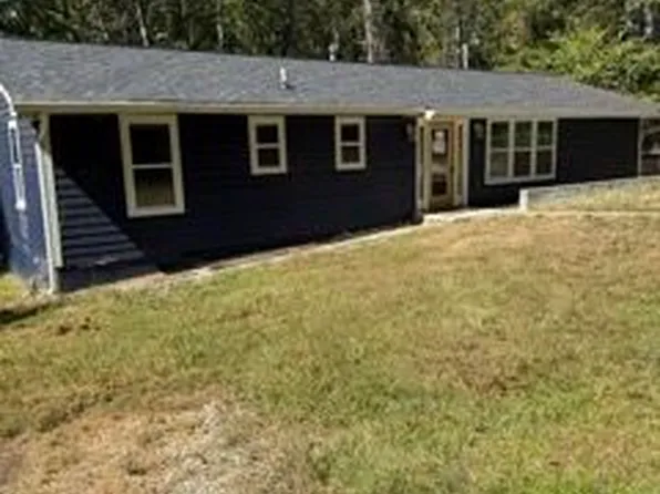 70 Stella Wynn Rd, Newnan, GA 30263