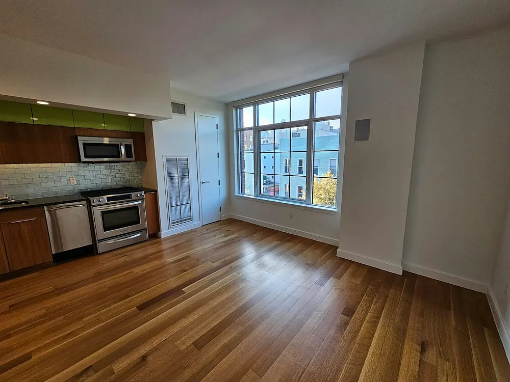 101 Bedford Avenue — Photo 1