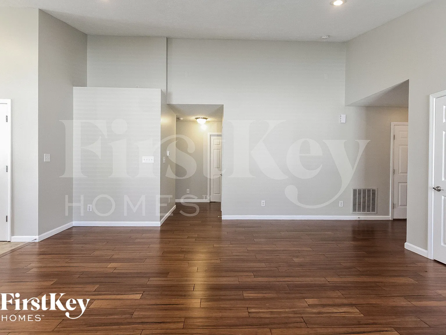 4 bed, 2.0 bath, 1738 sqft, $2,025 — Photo 3