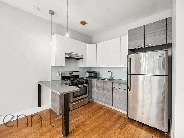 643 Madison St #A — Photo 6