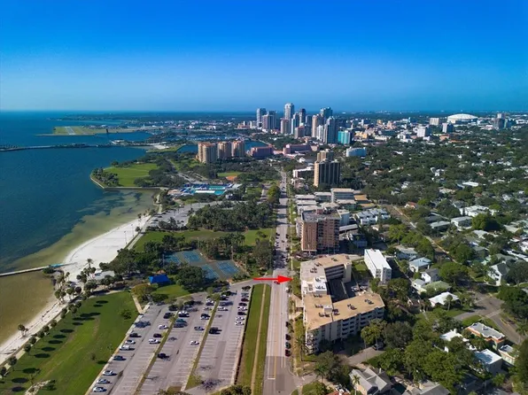 1200 N Shore Dr NE Unit 405, Saint Petersburg, FL 33701