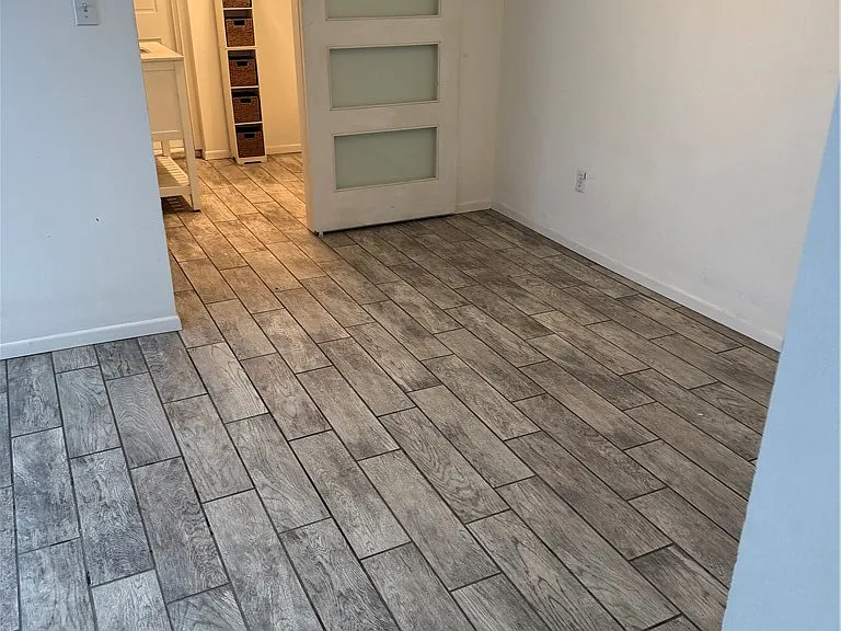 5425 D St — Photo 2