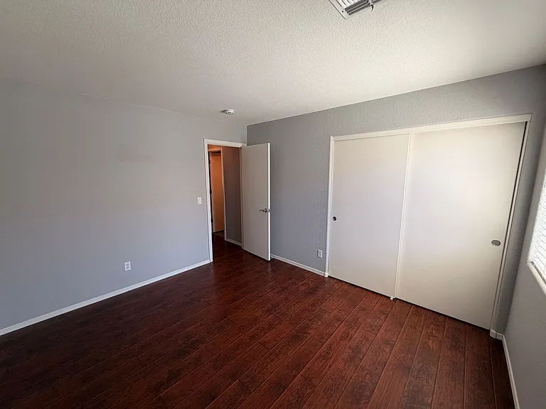 17520 W Watson Ln — Photo 8