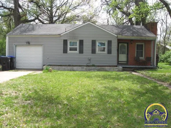 313 NW The Dr, Topeka, KS 66606