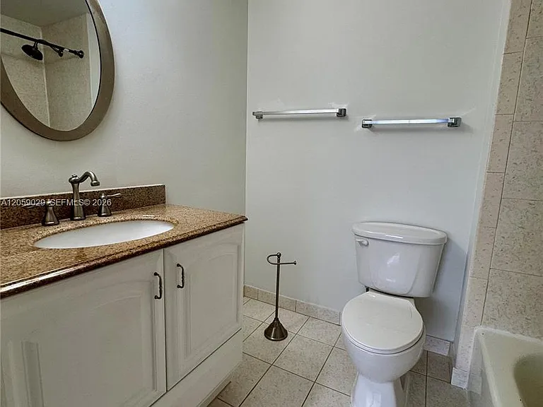 16743 Hemingway Dr — Photo 10