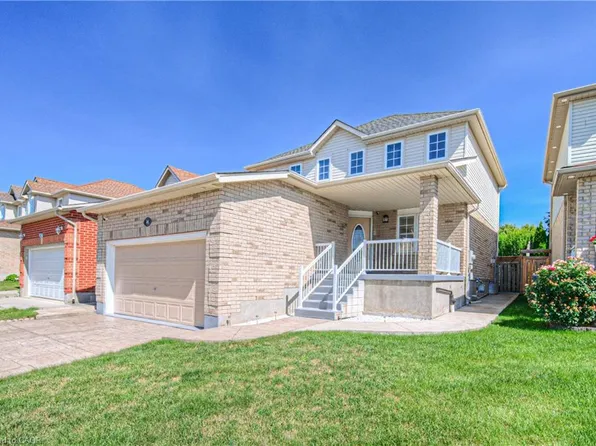 48 Lena Cres, Cambridge, ON N1R 8P4