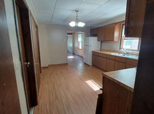 1114 State St #1, Kaukauna, WI 54130
