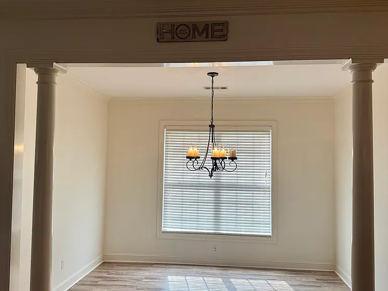 364 Springhill Dr — Photo 7
