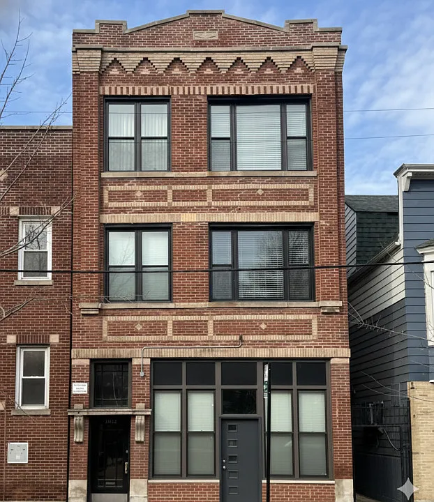 3912 N Ashland Ave #1