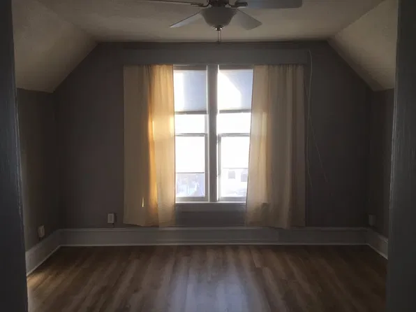 827 18 1/2 Ave NE APT 2, Minneapolis, MN 55418