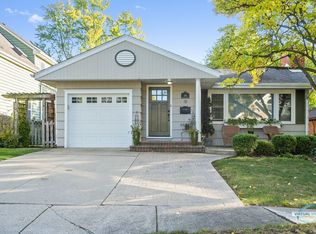 749 Farley Pl, Downers Grove, IL 60515