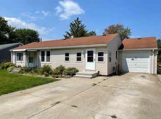110 Deens Ln, Bay City, MI 48706
