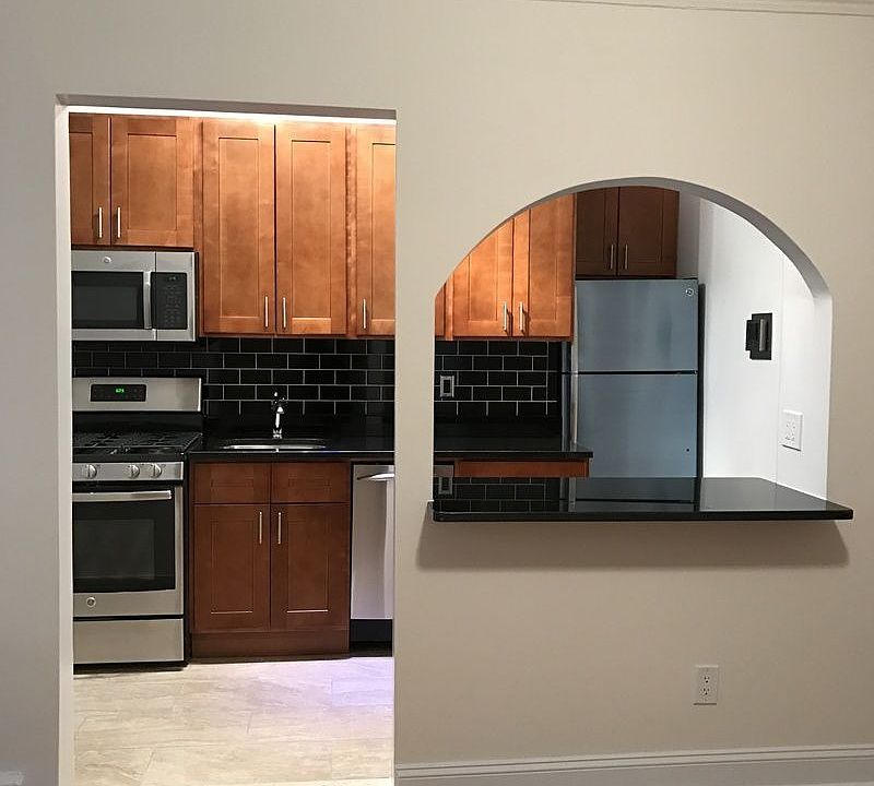 1st image of 350 W 55th St APT 4E