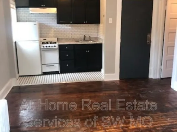 633 W State St APT 1B, Springfield, MO 65806