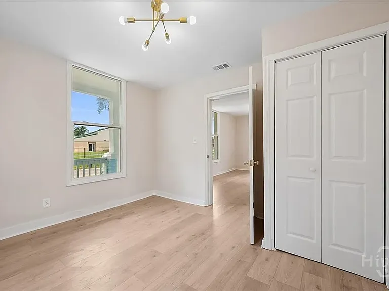 1102 Stiles Ave — Photo 12