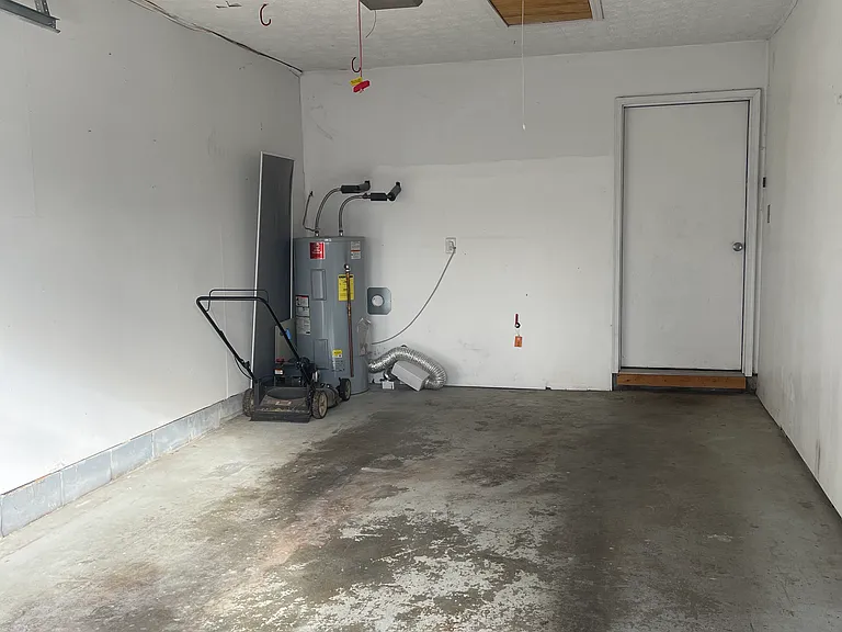 7634 Chatham Cir — Photo 15