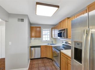 297 Potomac Dr, Basking Ridge, NJ 07920