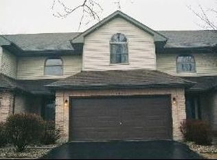 2407 Morning Glory Ln, Crest Hill, IL 60403