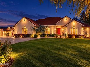 121 Basalt Springs Way, Naches, WA 98937