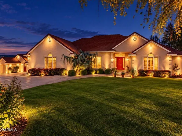 121 Basalt Springs Way, Naches, WA 98937