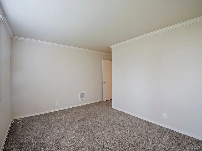 475 Weldon Ave. — Photo 37