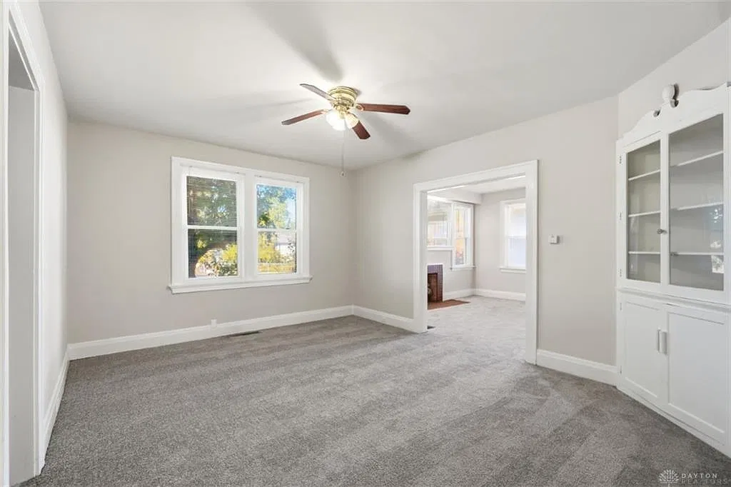 3127 Losantiville Ave — Photo 4