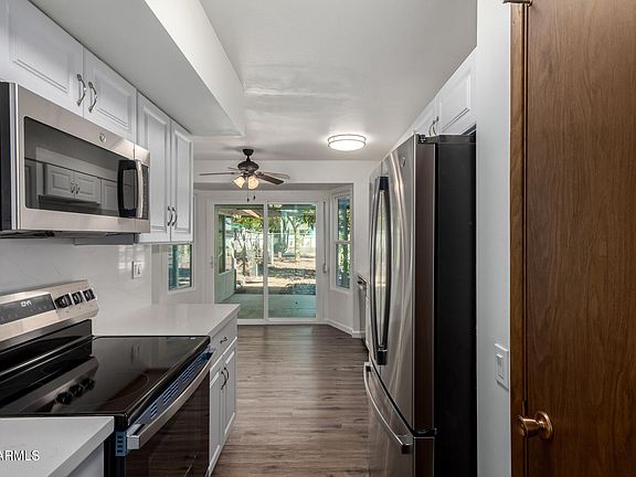 5th image of 9826 W SANTA FE Drive