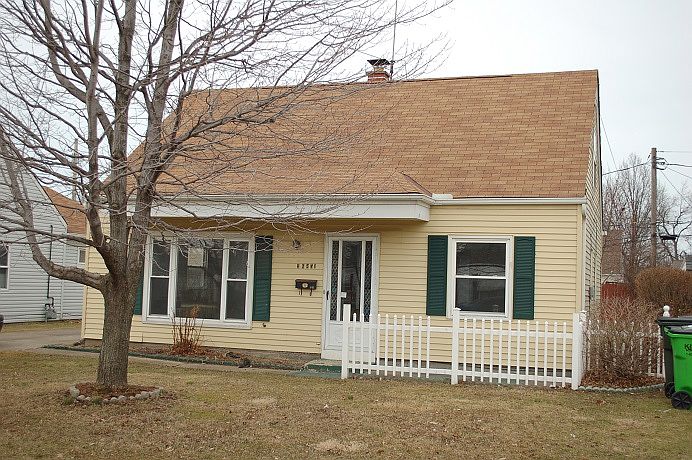 1st image of 26851 Drakefield Ave