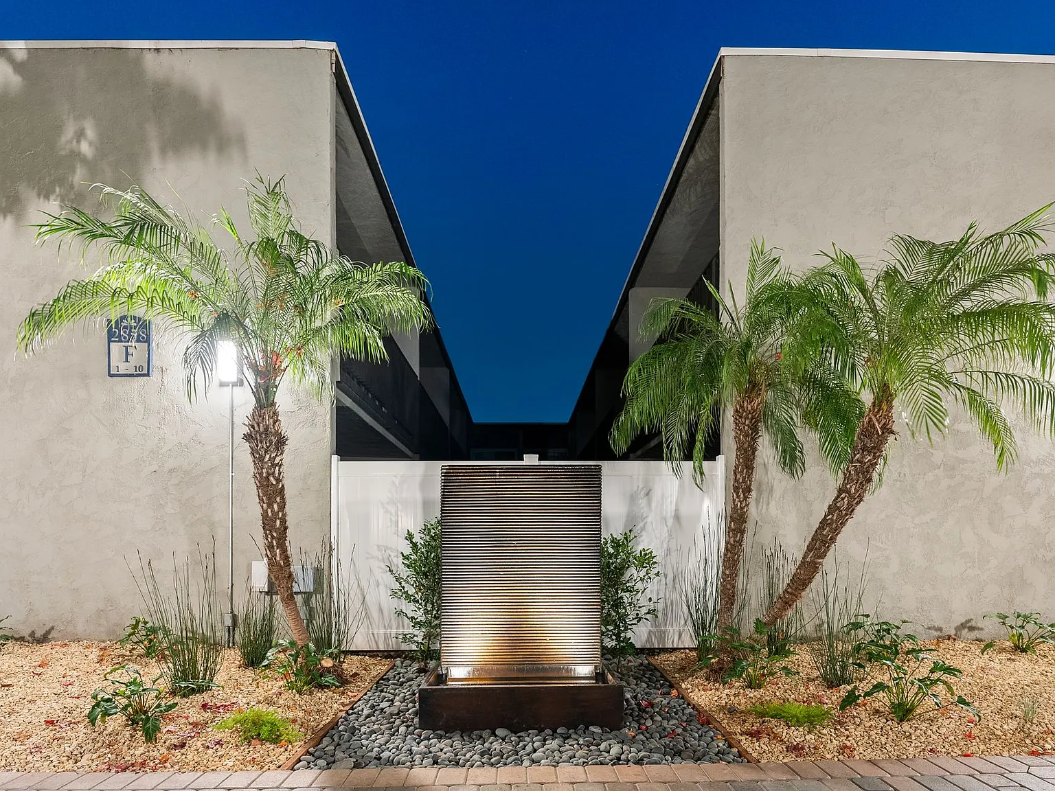 Summer Crest Apartments — Photo 4