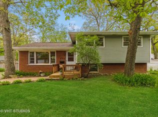 505 2nd St, Grayslake, IL 60030