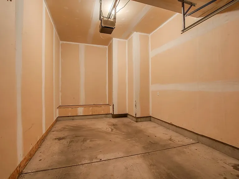 Single-Car Garage