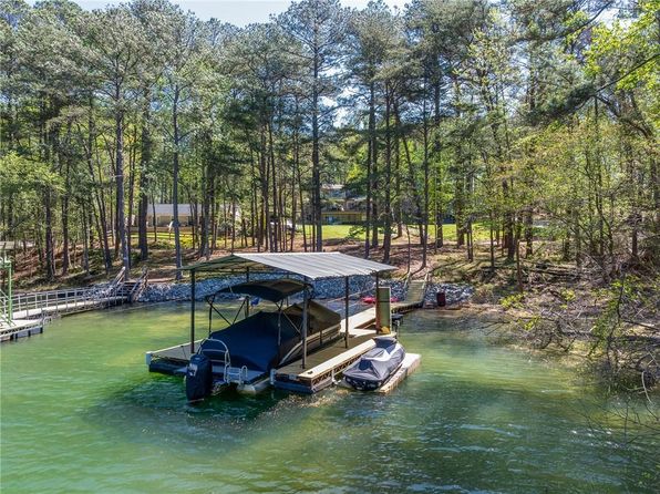 1762 Green Rd, Buford, GA 30518