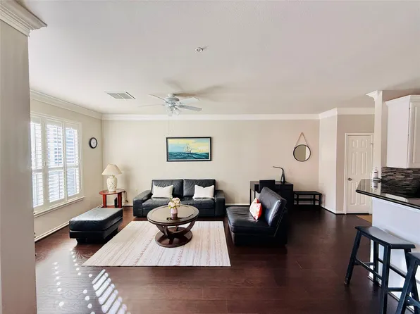 2400 McCue Rd APT 347, Houston, TX 77056