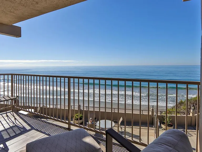 861 Beachfront Dr #B — Photo 21